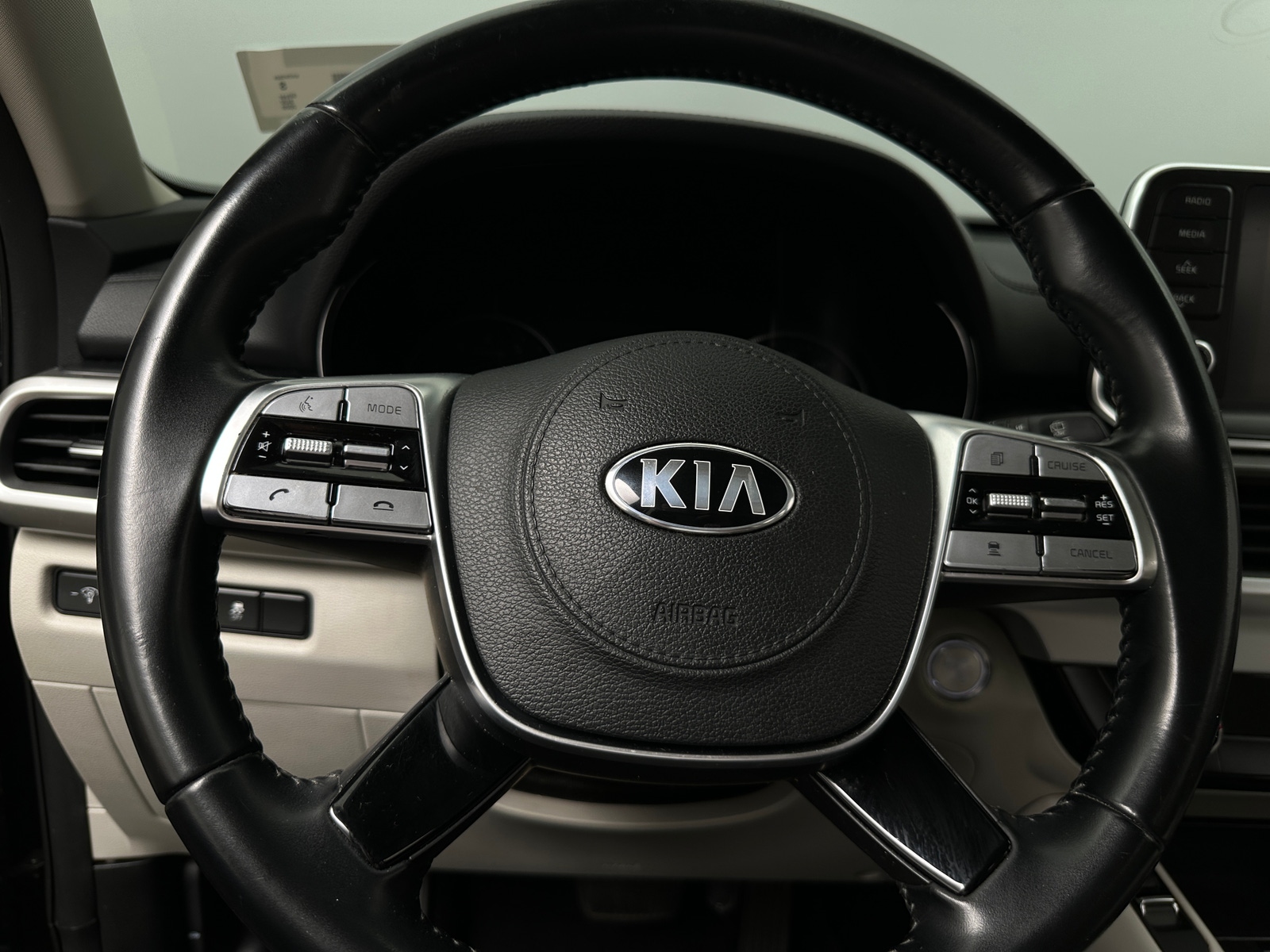 Thumbnail: 2020 Kia Telluride - 4