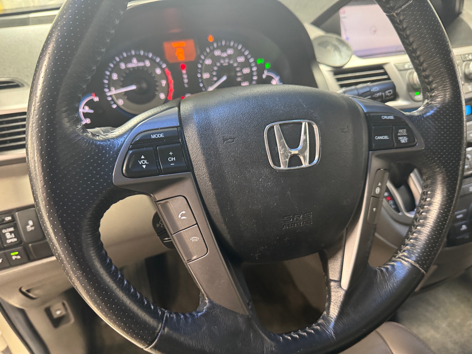 Thumbnail: 2012 Honda Odyssey - 4