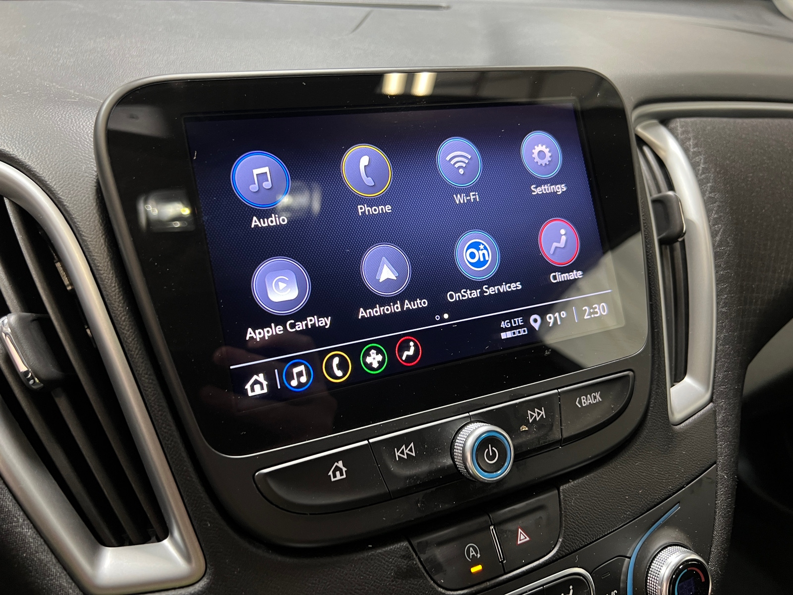 Thumbnail: 2024 Chevrolet Malibu - 4