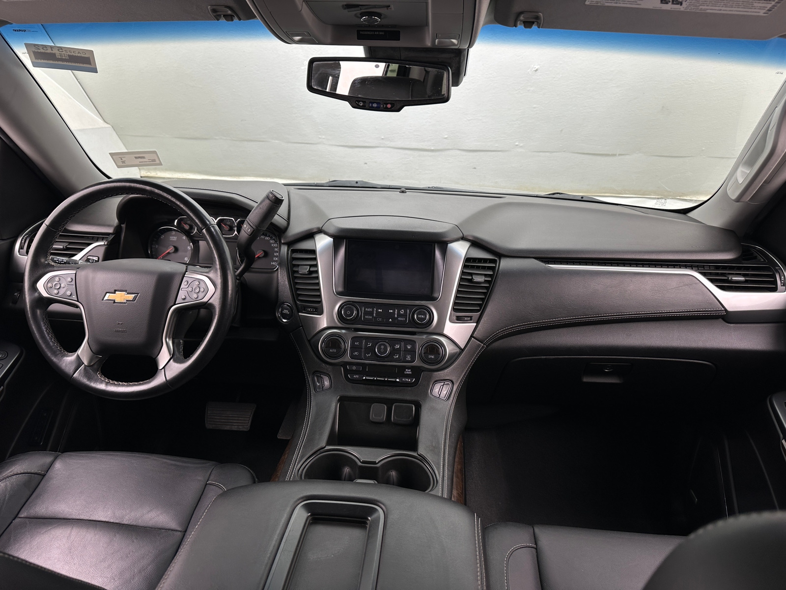 Thumbnail: 2019 Chevrolet Tahoe - 2