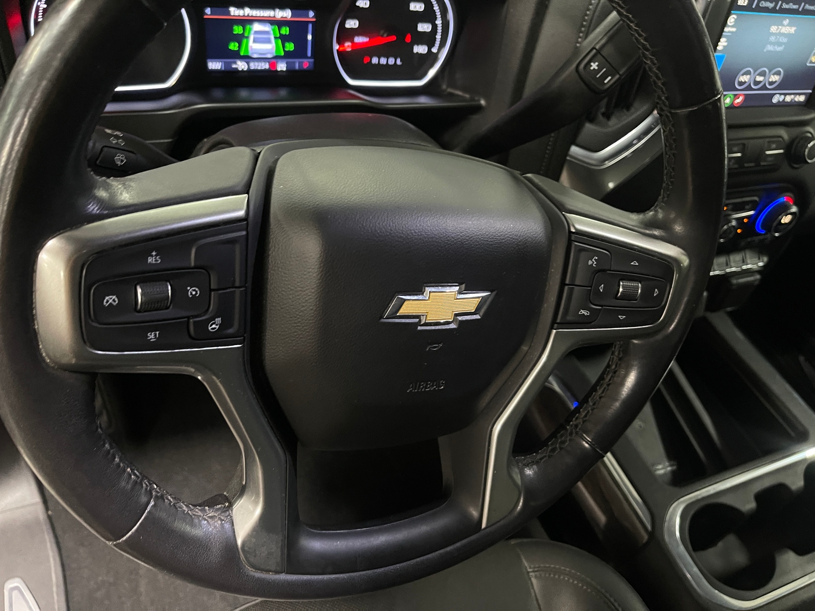 Thumbnail: 2021 Chevrolet Silverado 1500 - 4
