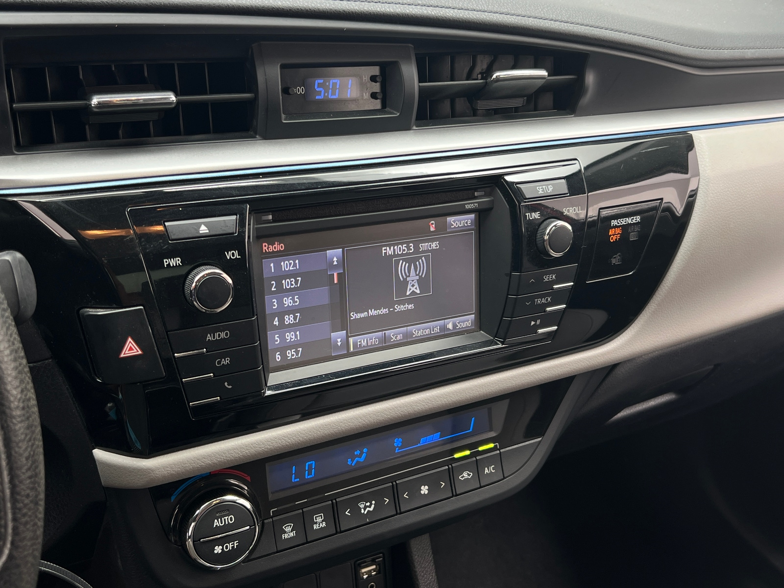 Thumbnail: 2016 Toyota Corolla - 4