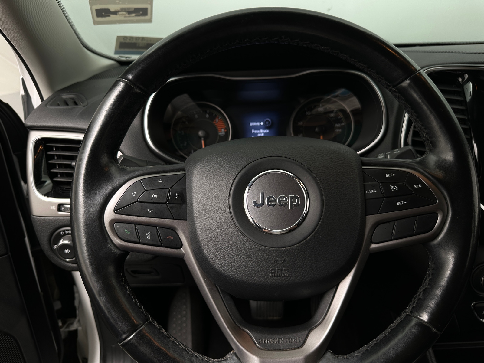Thumbnail: 2019 Jeep Cherokee - 4