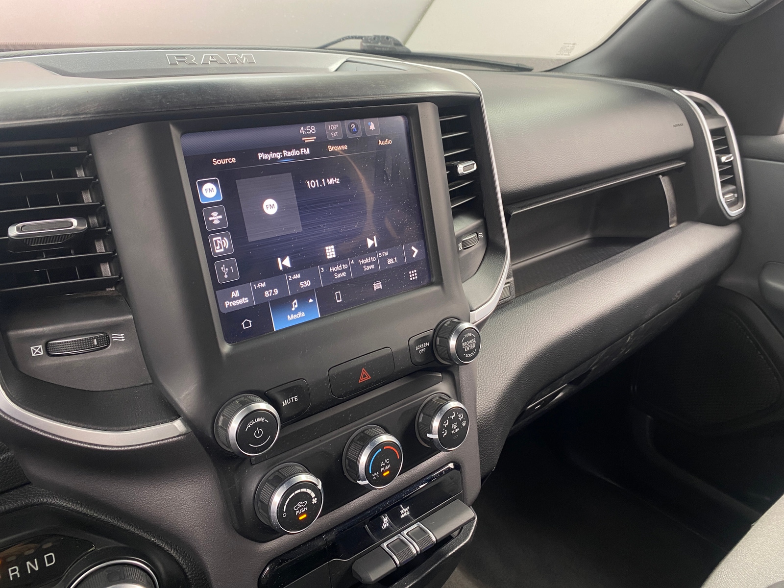 Thumbnail: 2022 RAM 1500 - 4