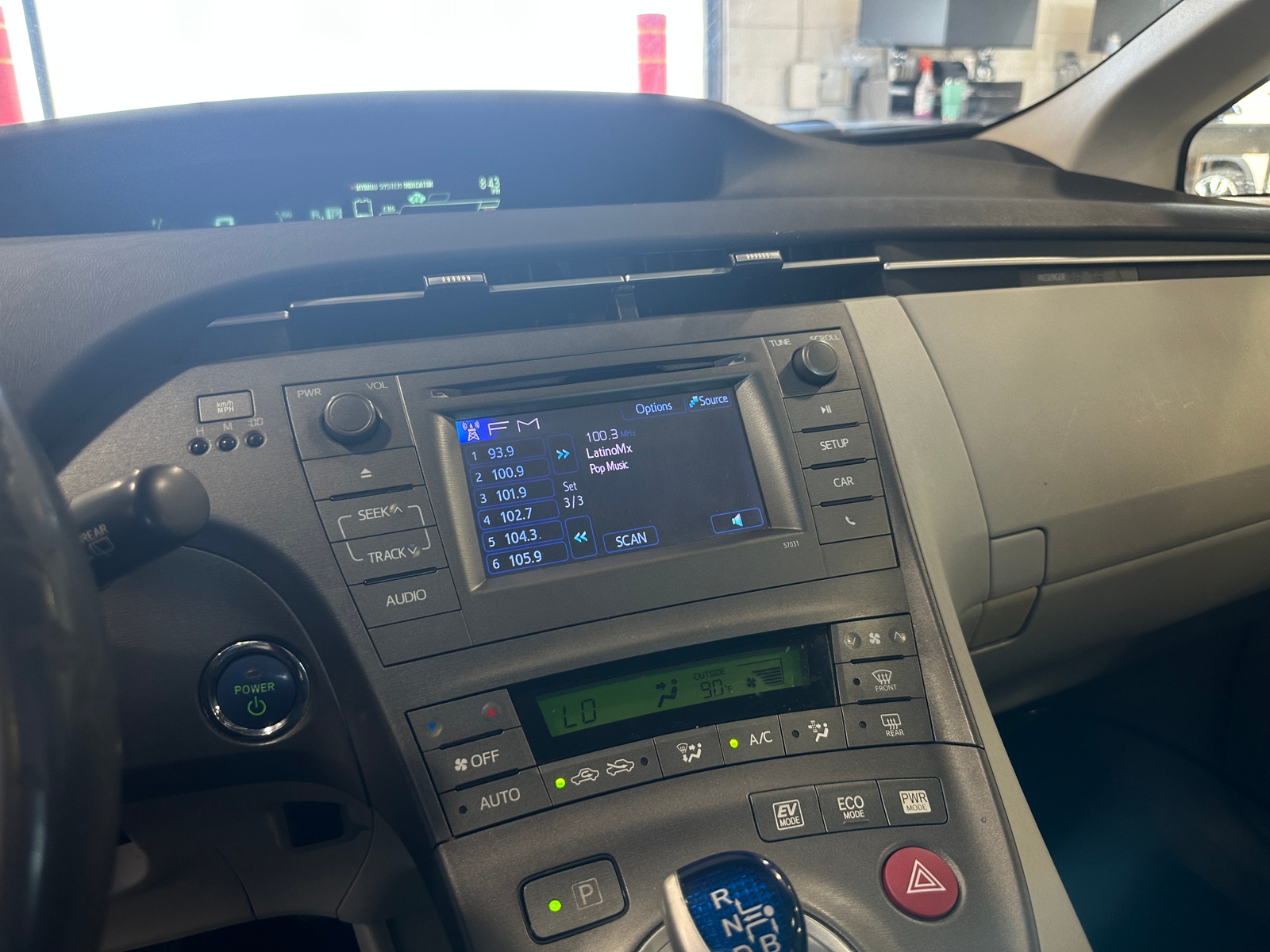 Thumbnail: 2012 Toyota Prius - 4
