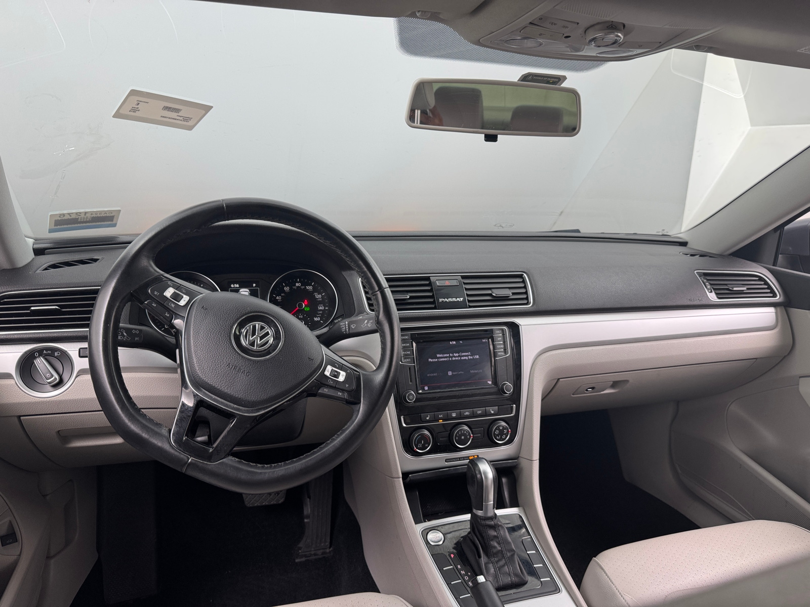 Thumbnail: 2019 Volkswagen Passat - 2