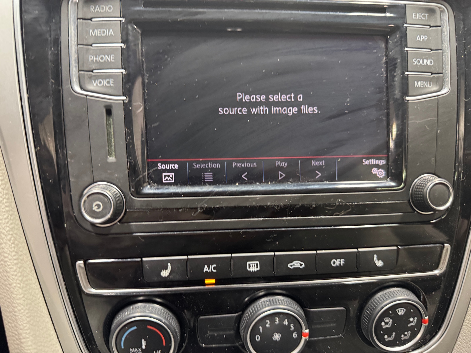 Thumbnail: 2019 Volkswagen Passat - 3