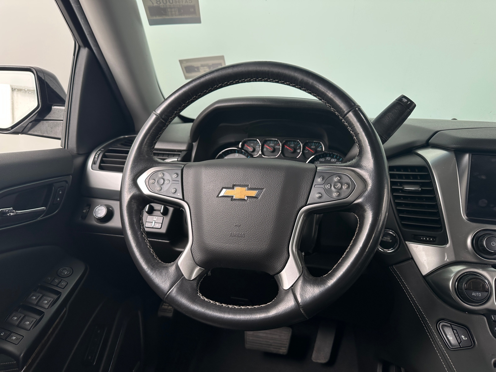 Thumbnail: 2019 Chevrolet Suburban - 4