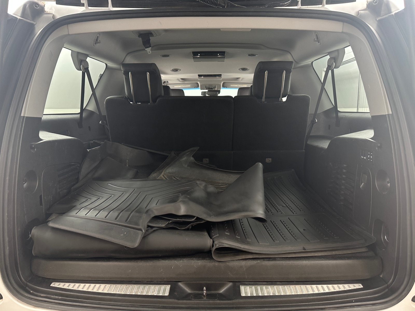 Thumbnail: 2019 Chevrolet Suburban - 6