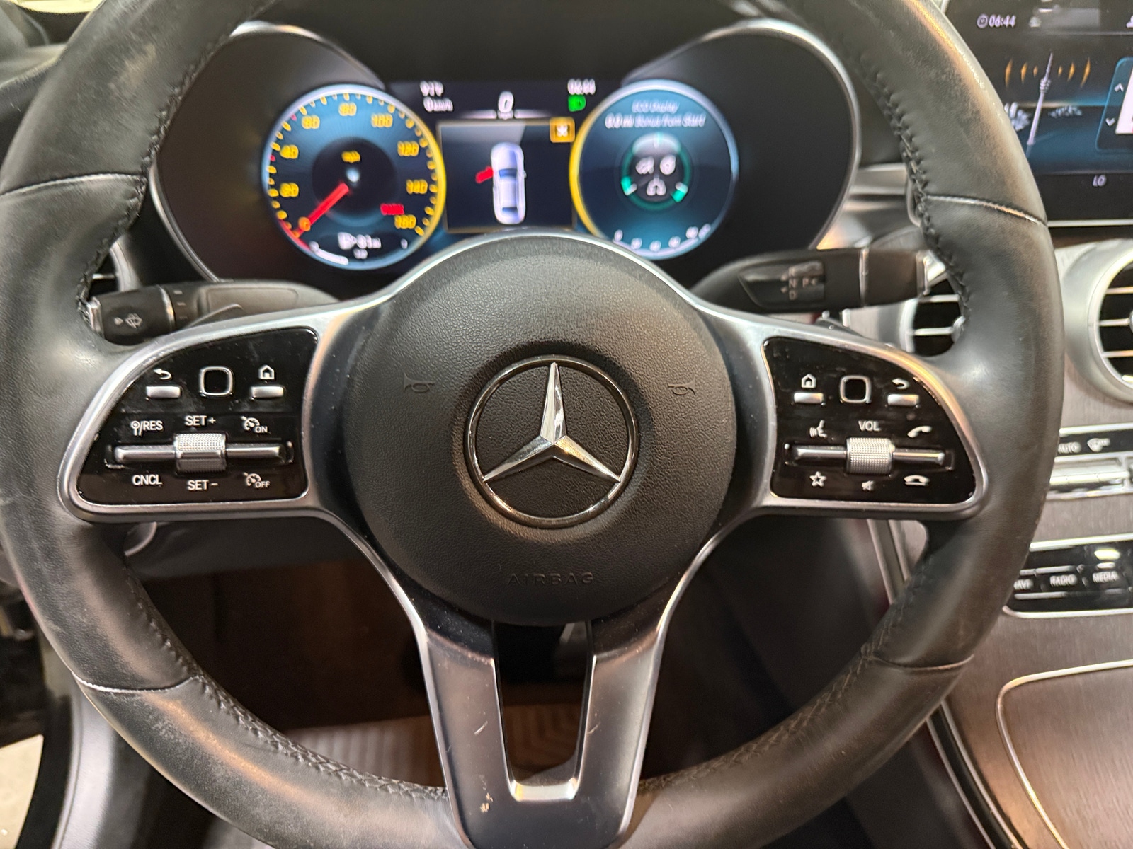 Thumbnail: 2020 Mercedes-Benz C-Class - 4