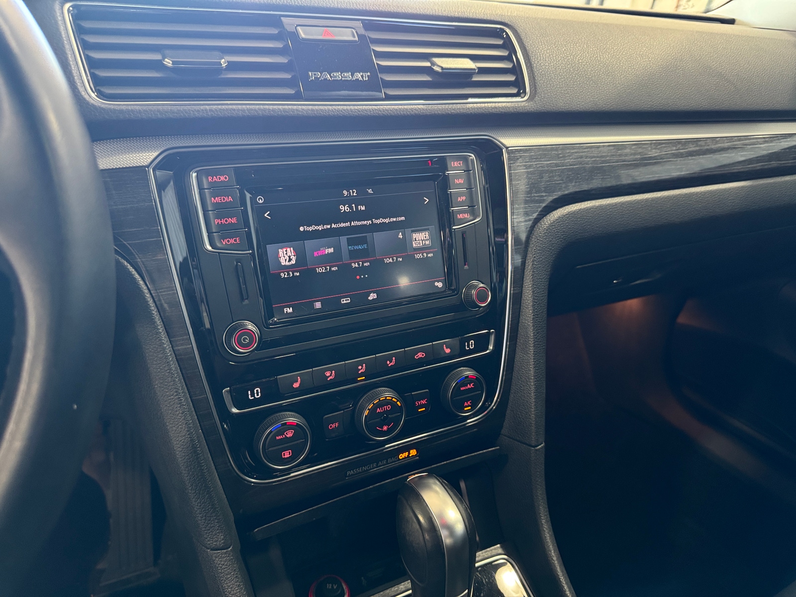 Thumbnail: 2018 Volkswagen Passat - 3