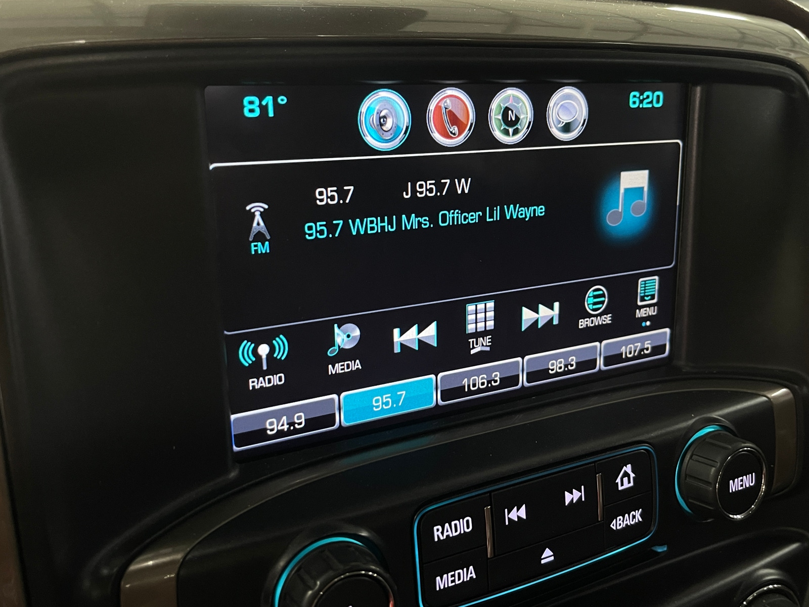 Thumbnail: 2018 Chevrolet Silverado 1500 - 3