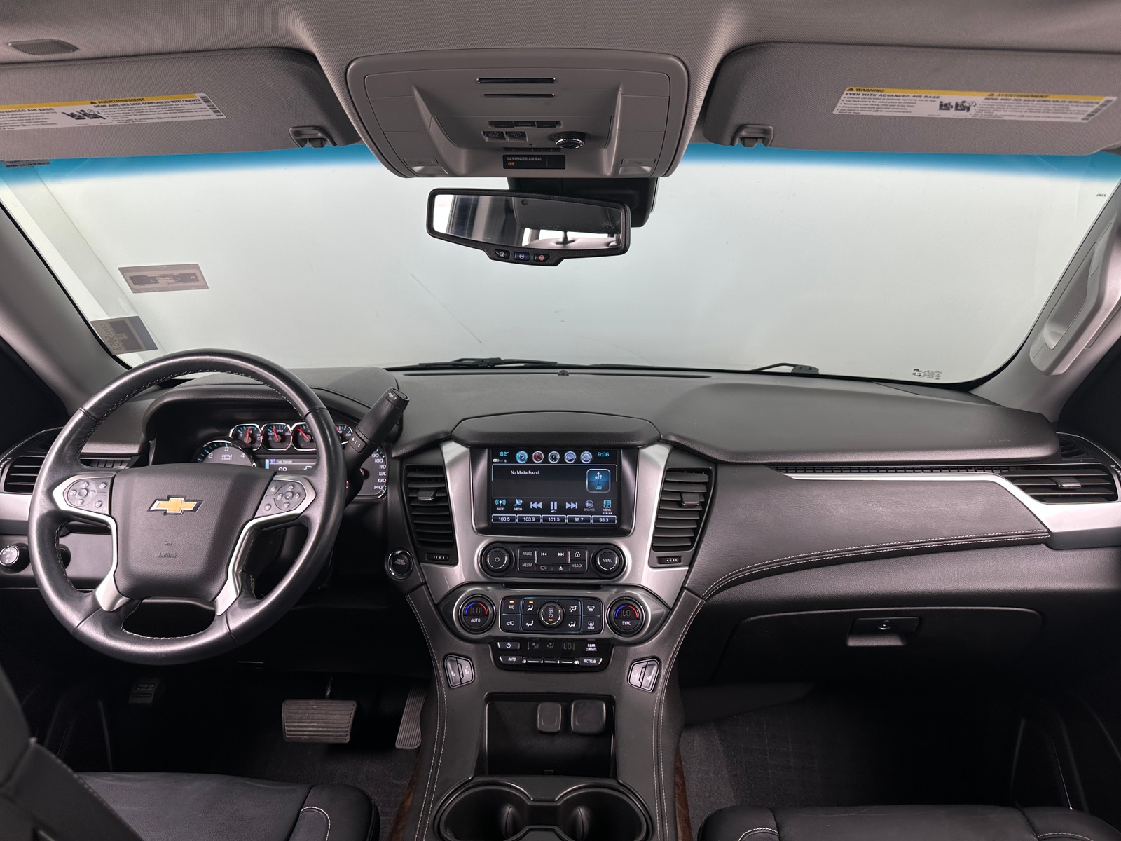 Thumbnail: 2019 Chevrolet Tahoe - 2
