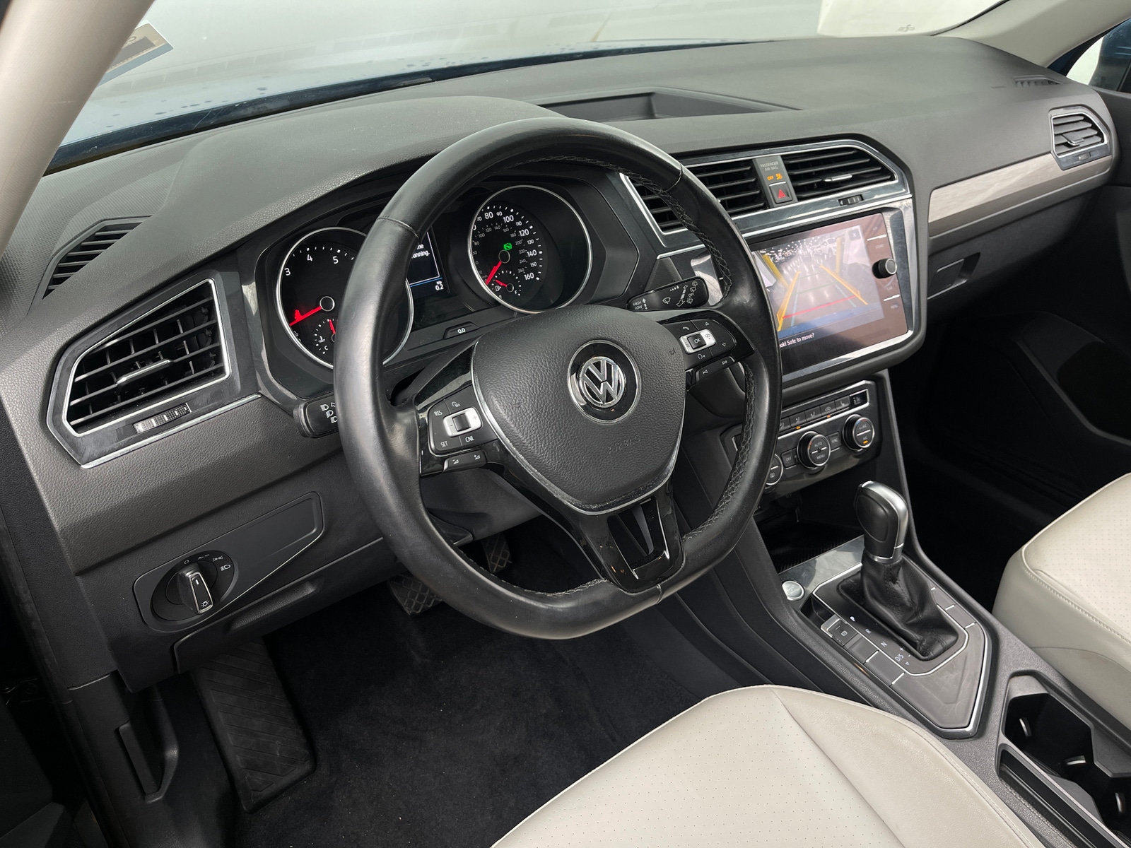 Thumbnail: 2018 Volkswagen Tiguan - 2