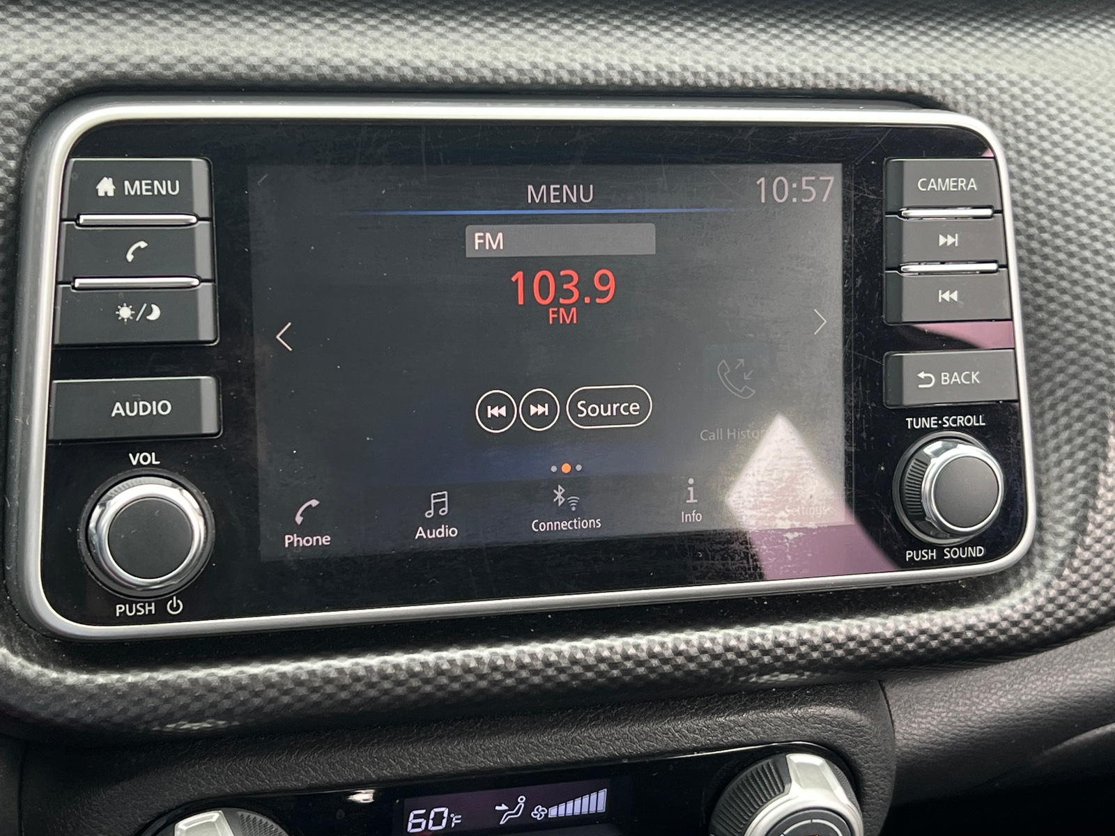 Thumbnail: 2019 Nissan Kicks - 4