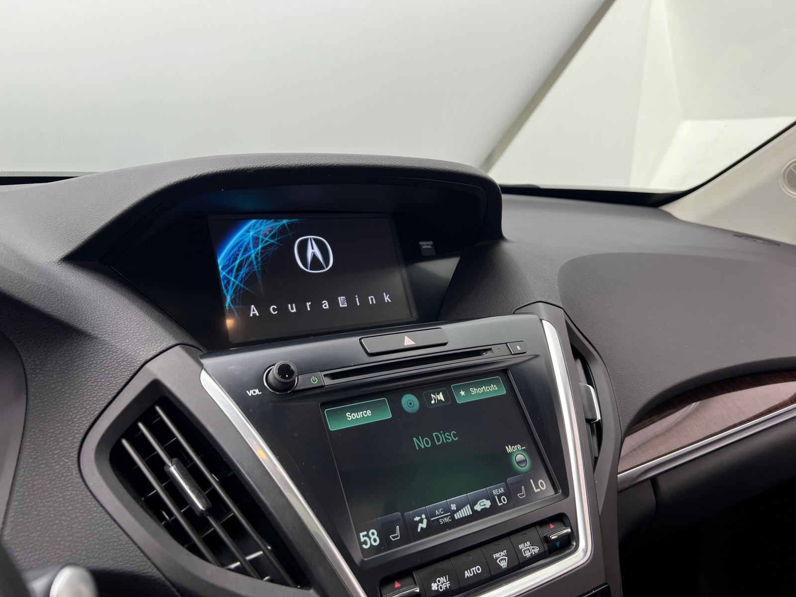 Thumbnail: 2017 Acura MDX - 3