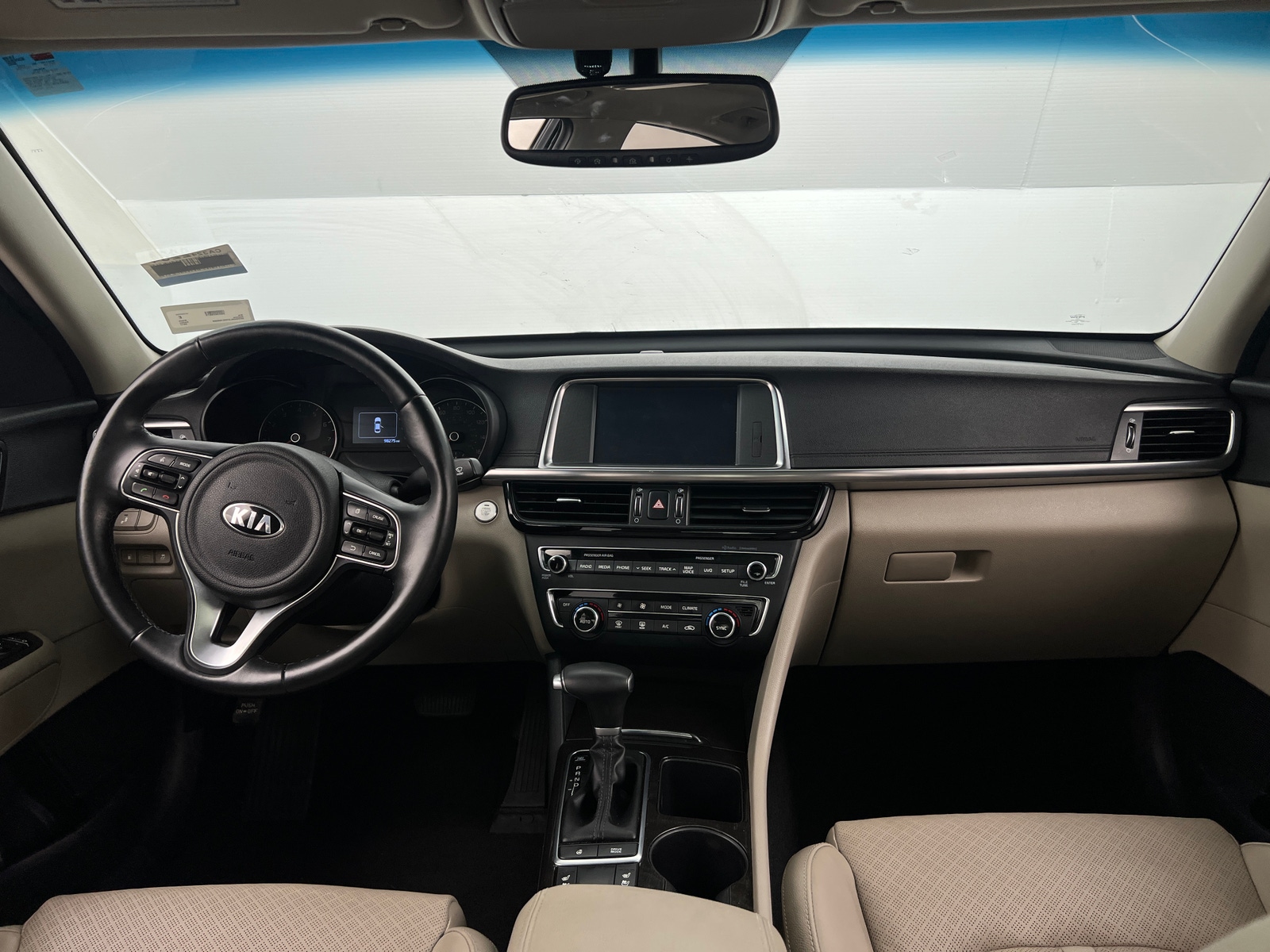 Thumbnail: 2017 Kia Optima - 2