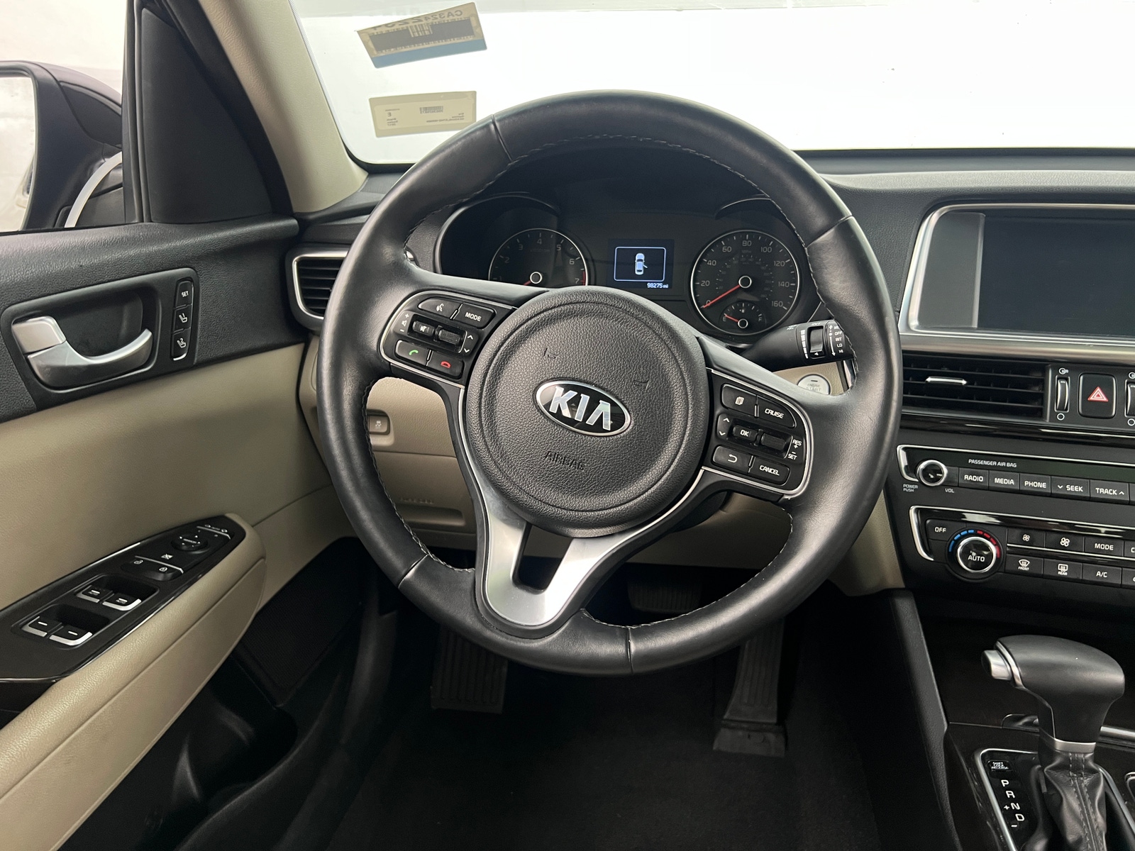 Thumbnail: 2017 Kia Optima - 4