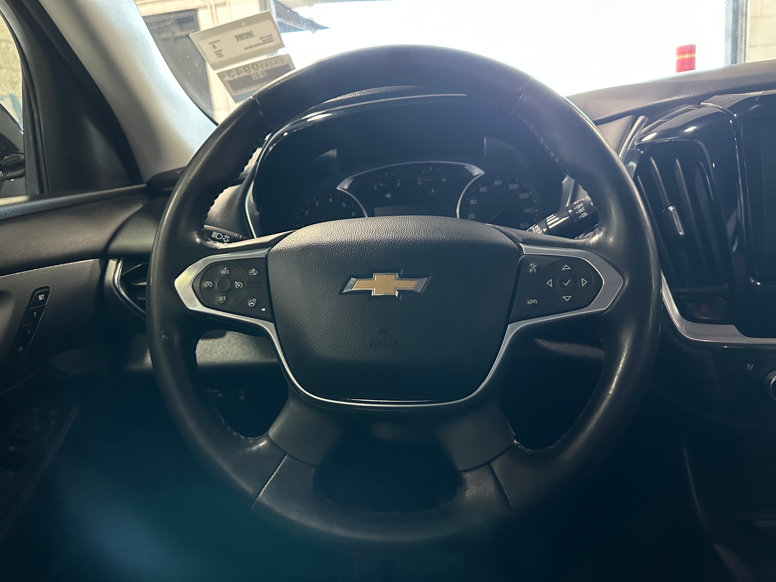 Thumbnail: 2021 Chevrolet Traverse - 4
