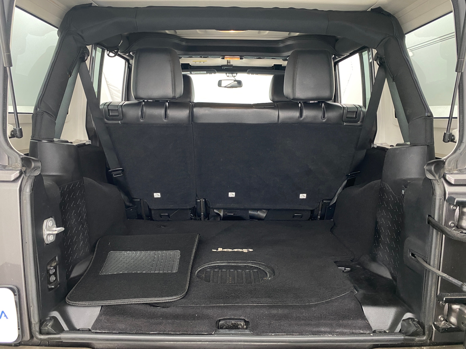 Thumbnail: 2016 Jeep Wrangler - 6