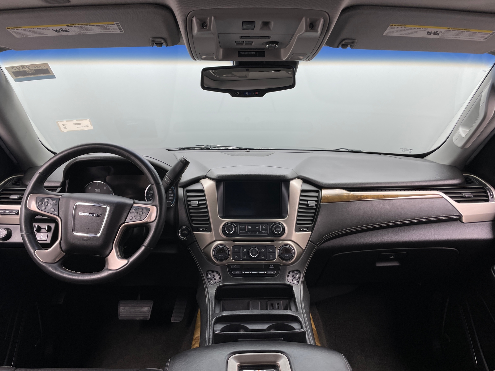 Thumbnail: 2017 GMC Yukon - 2