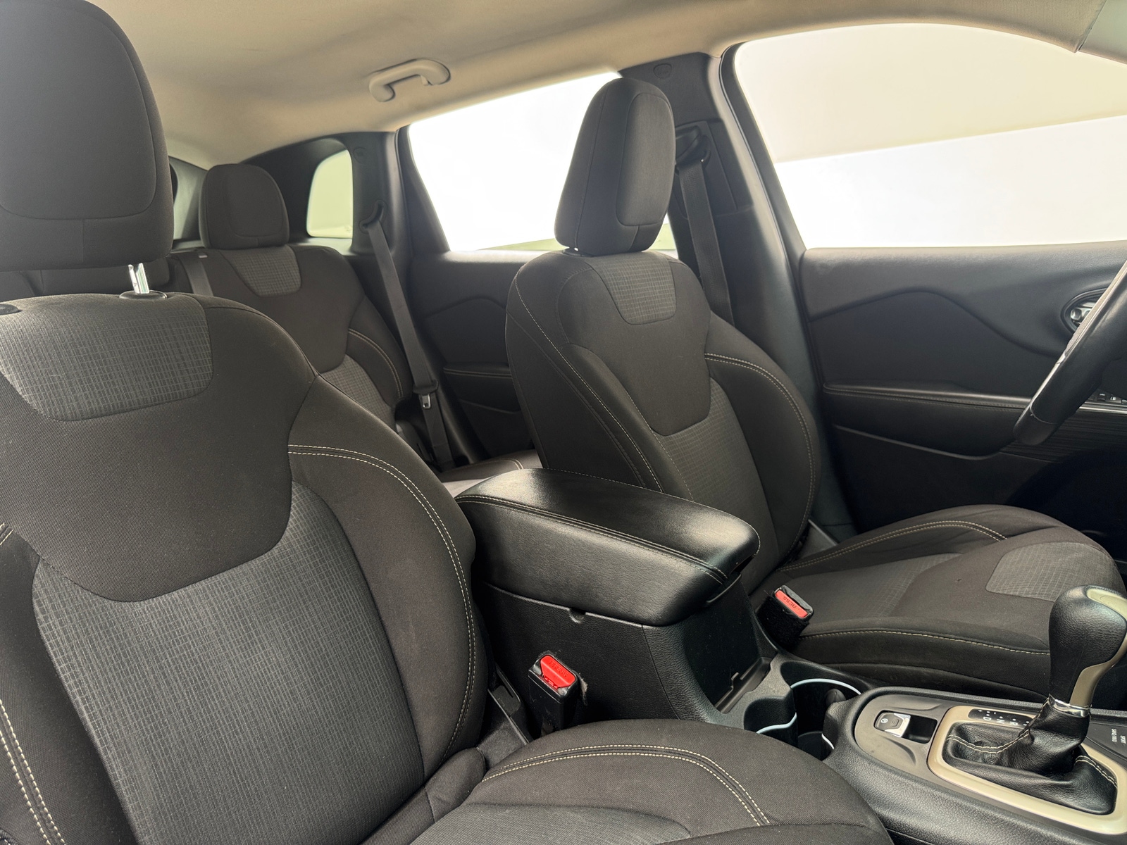 Thumbnail: 2016 Jeep Cherokee - 2