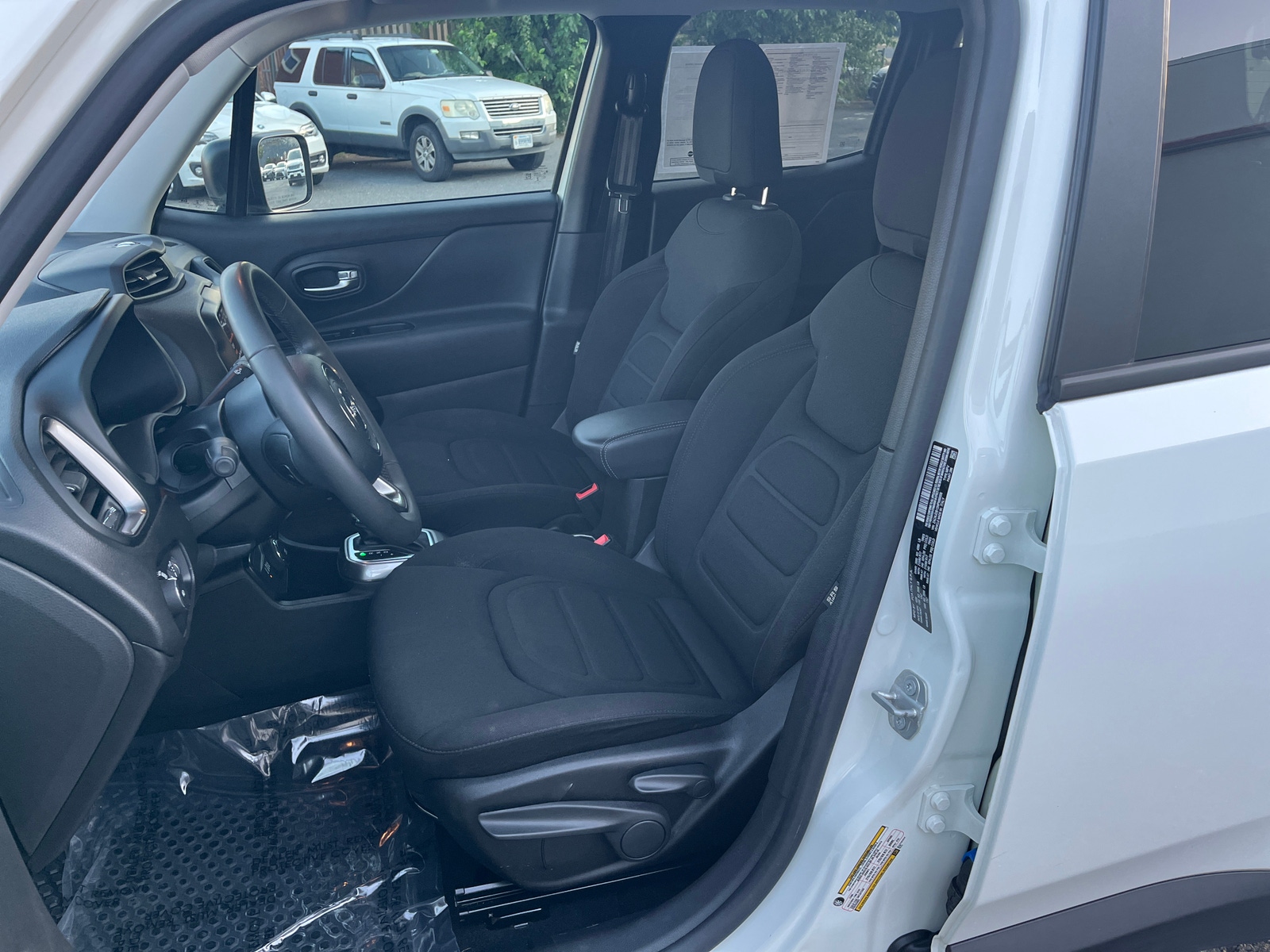 Thumbnail: 2022 Jeep Renegade - 2
