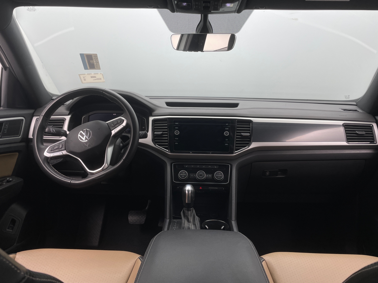 Thumbnail: 2023 Volkswagen Atlas - 2