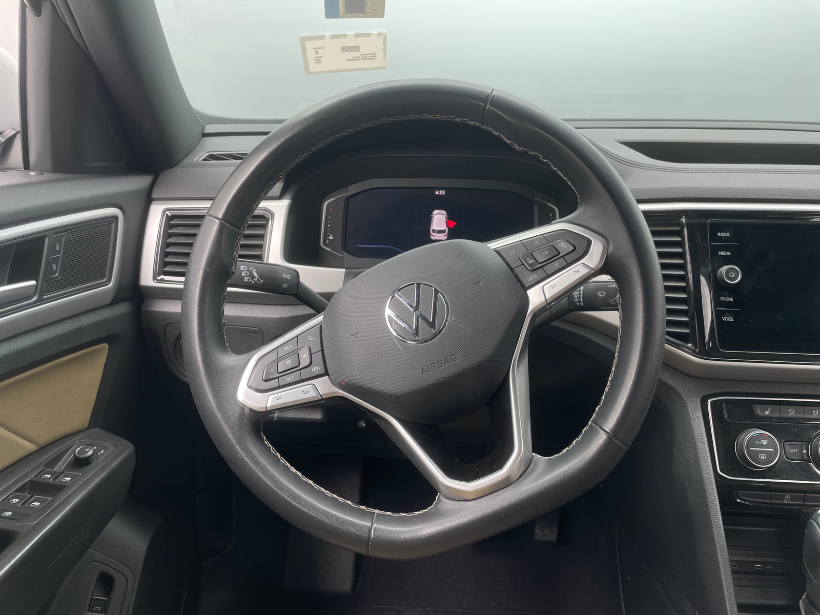 Thumbnail: 2023 Volkswagen Atlas - 4