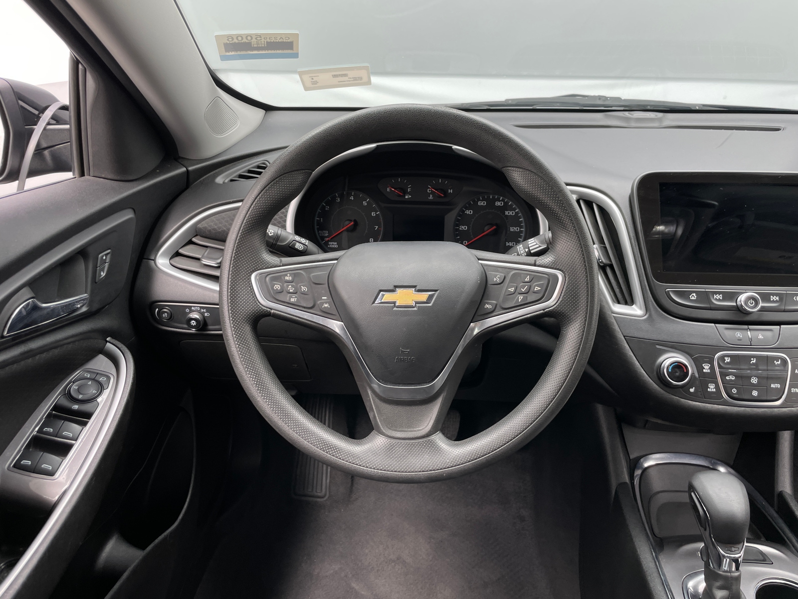 Thumbnail: 2023 Chevrolet Malibu - 5
