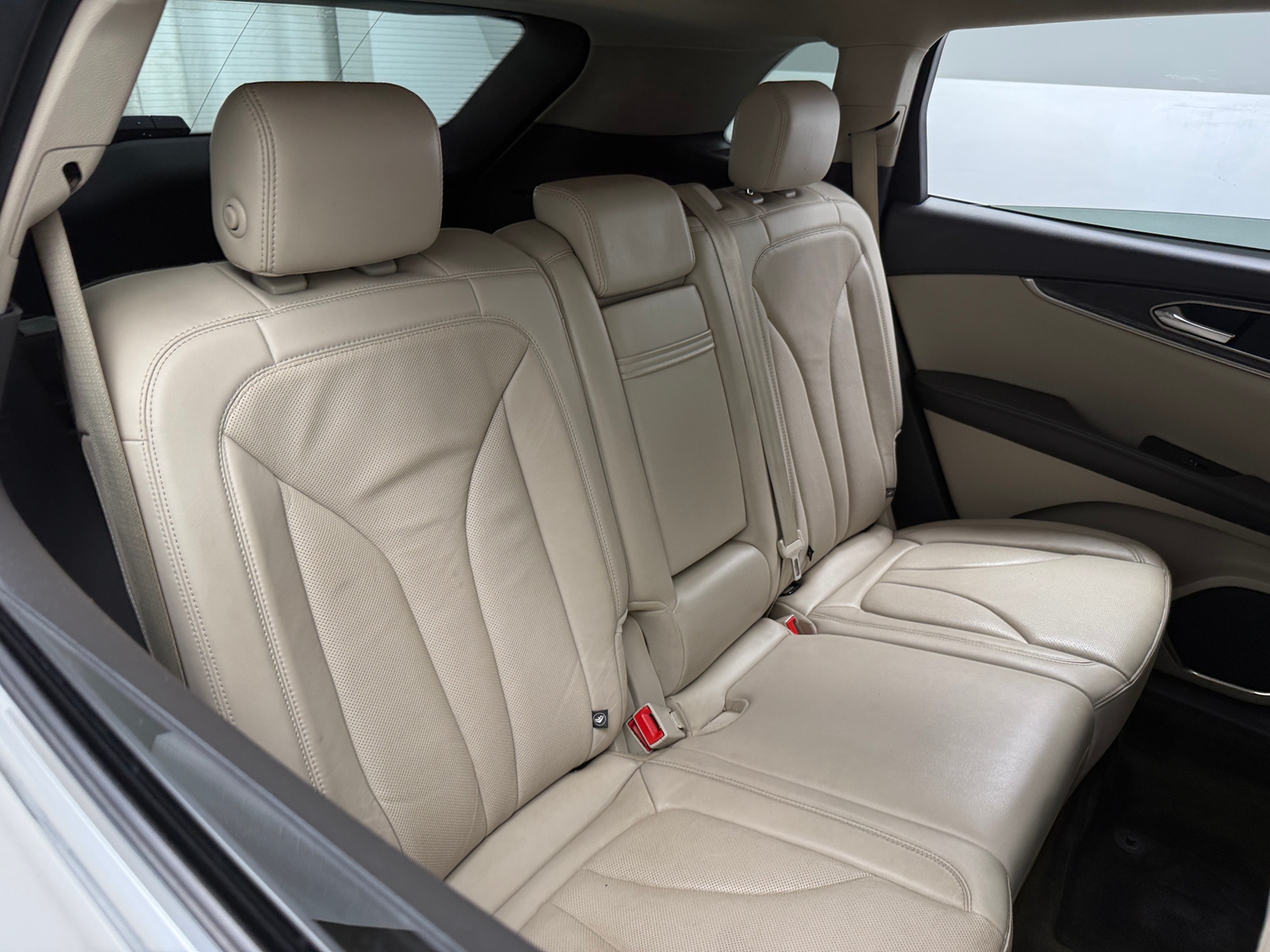 Thumbnail: 2019 Lincoln Nautilus - 5