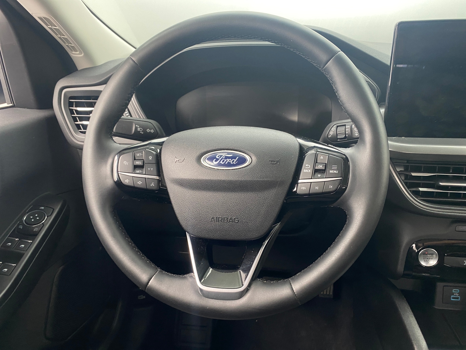 Thumbnail: 2023 Ford Escape - 5
