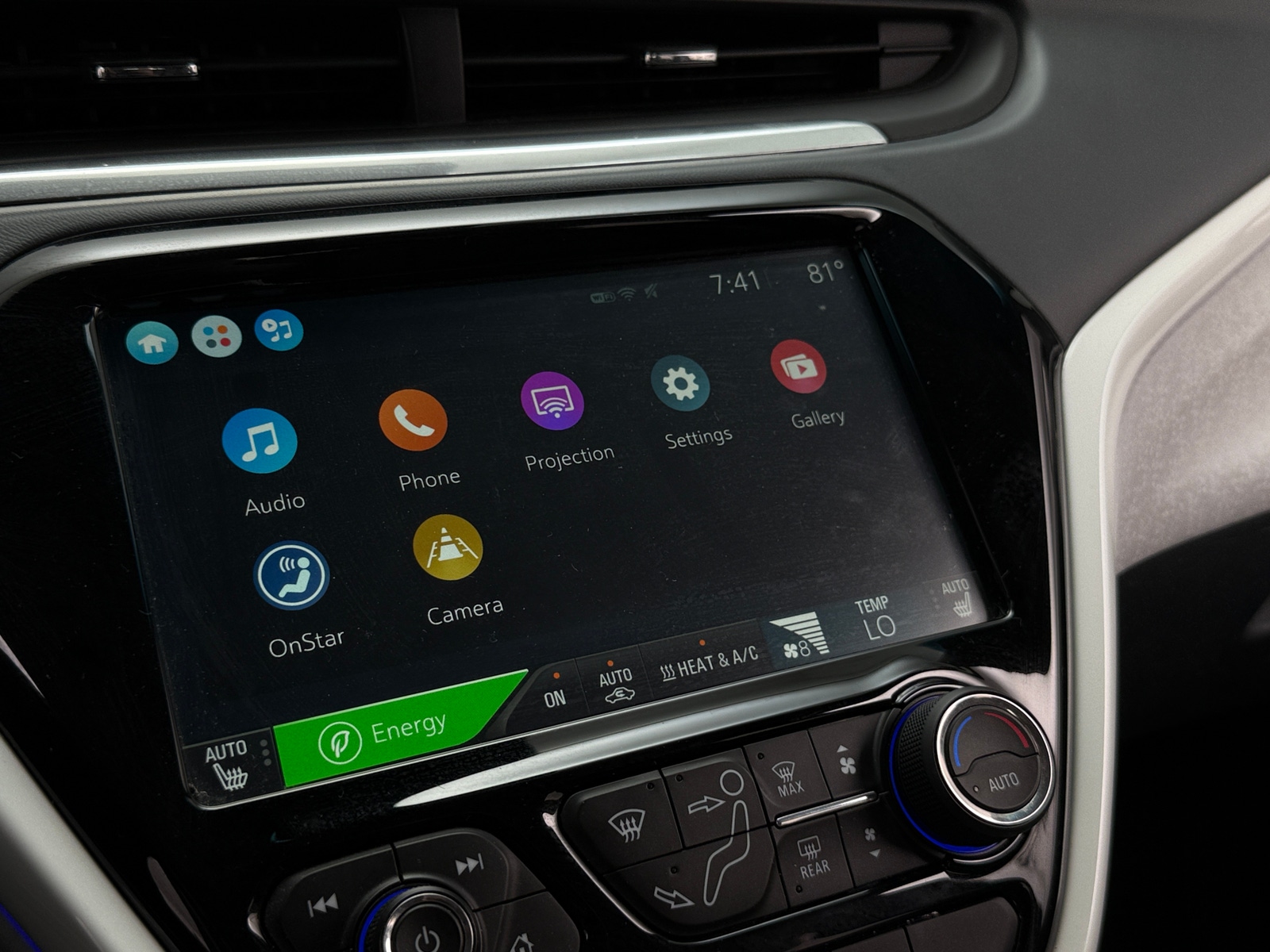 Thumbnail: 2017 Chevrolet Bolt EV - 3