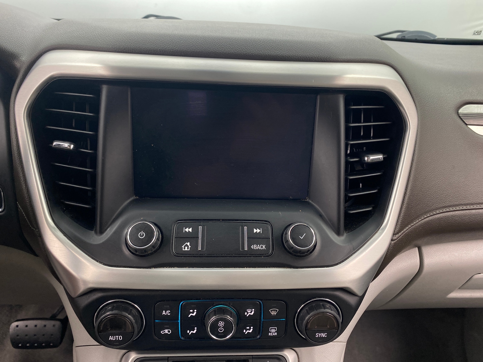 Thumbnail: 2020 GMC Acadia - 3