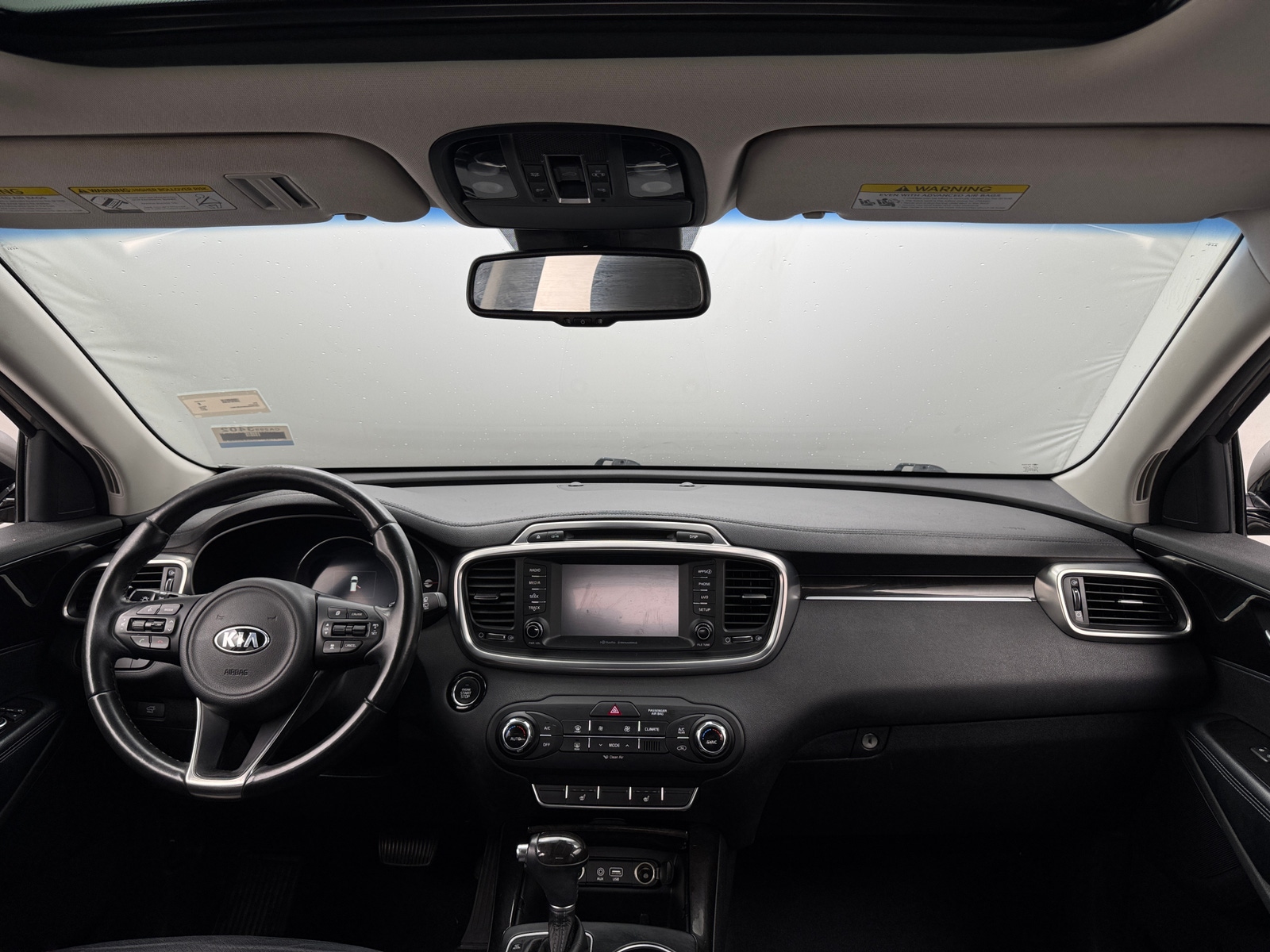 Thumbnail: 2017 Kia Sorento - 2