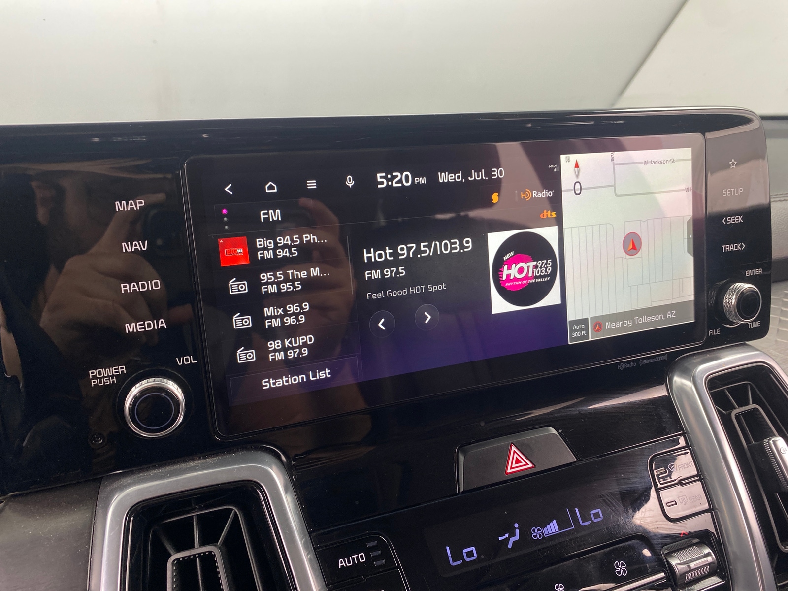 Thumbnail: 2023 Kia Sorento - 3