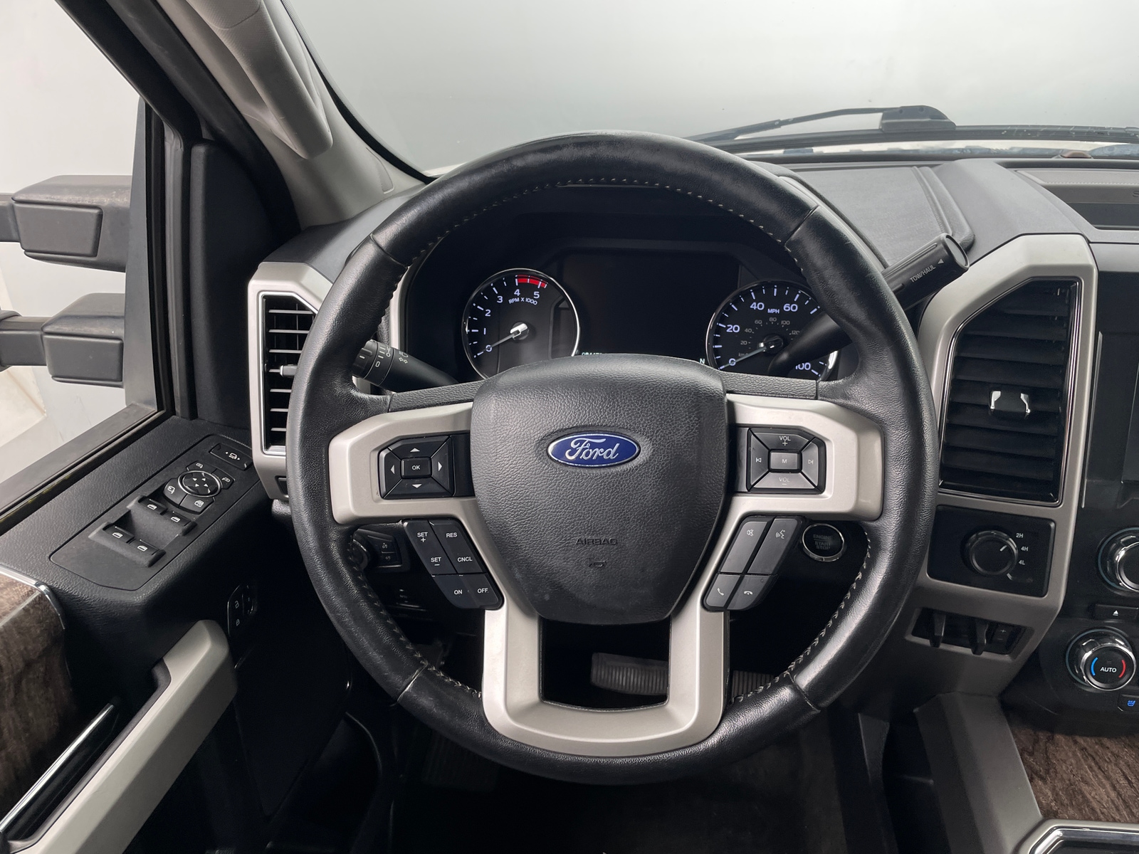 Thumbnail: 2018 Ford Econoline - 4