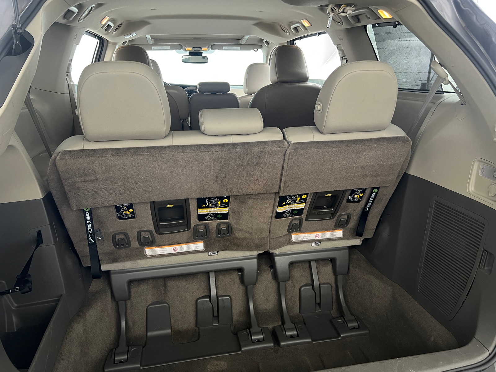 Thumbnail: 2018 Toyota Sienna - 6