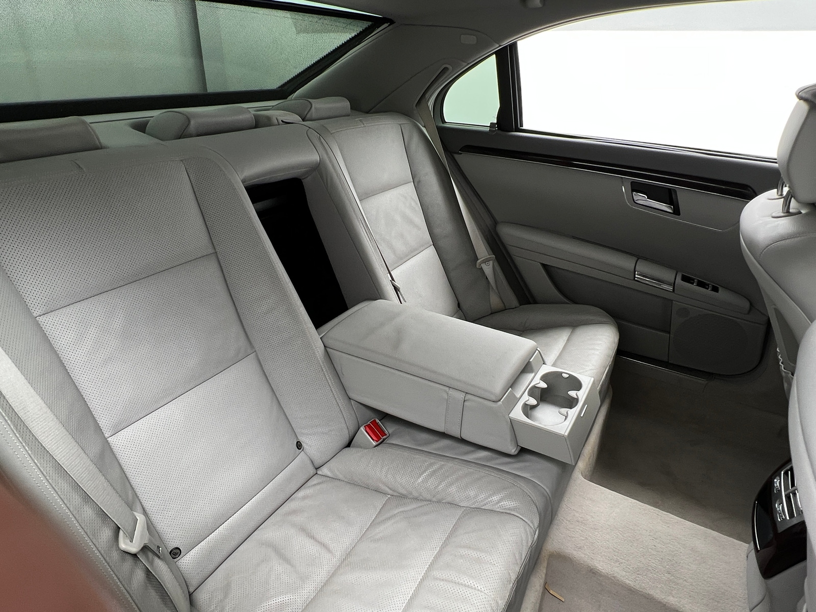 Thumbnail: 2011 Mercedes-Benz S-Class - 5