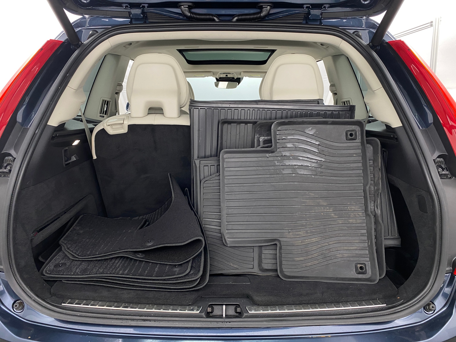 Thumbnail: 2019 Volvo XC90 - 6