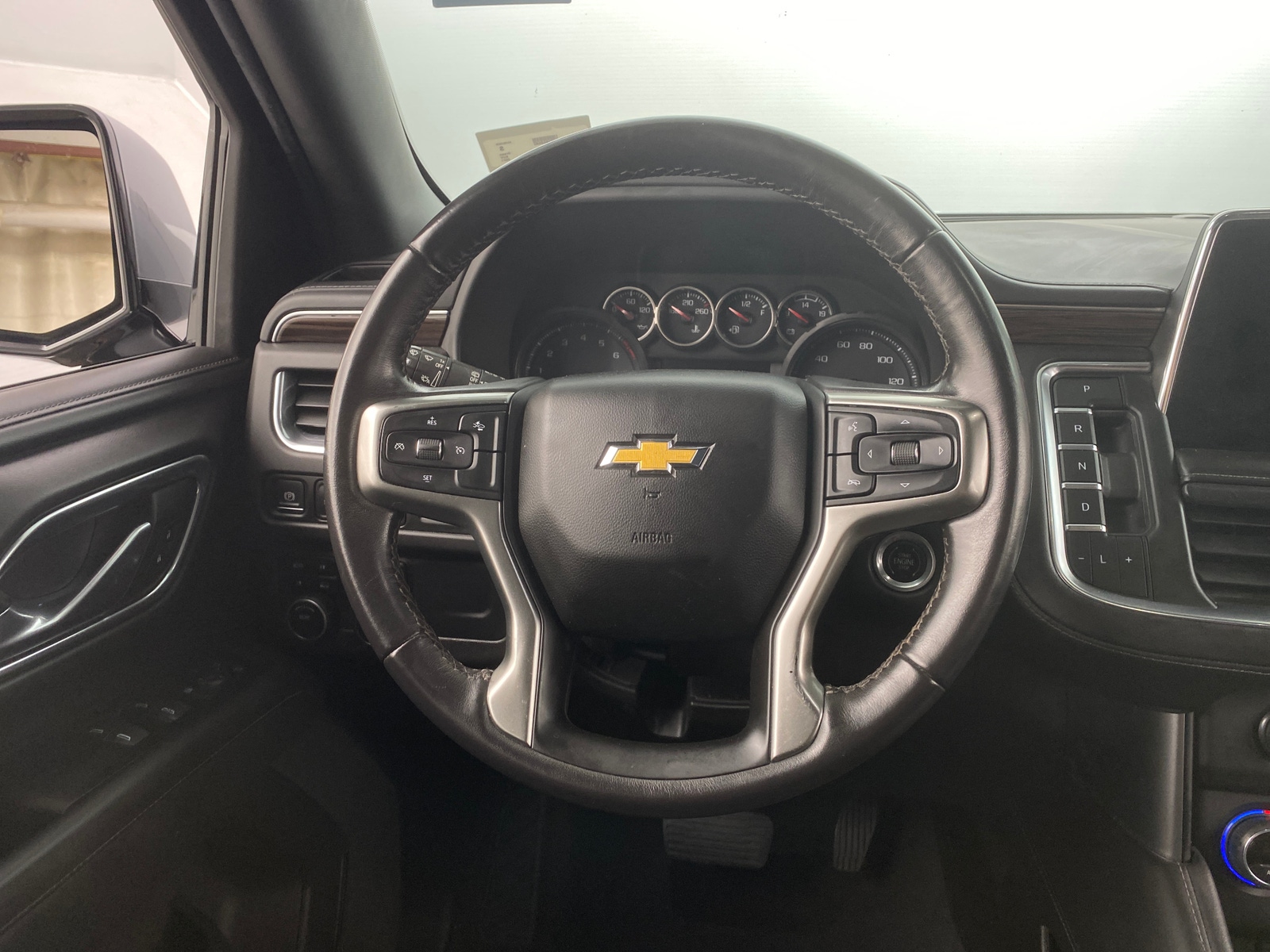 Thumbnail: 2021 Chevrolet Suburban - 5