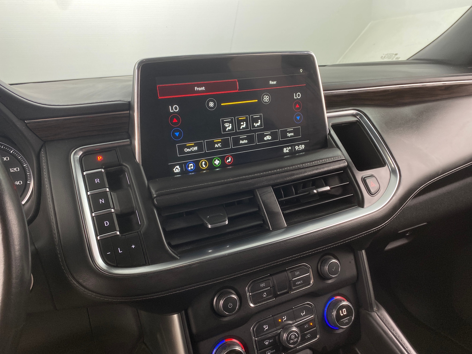 Thumbnail: 2021 Chevrolet Suburban - 4