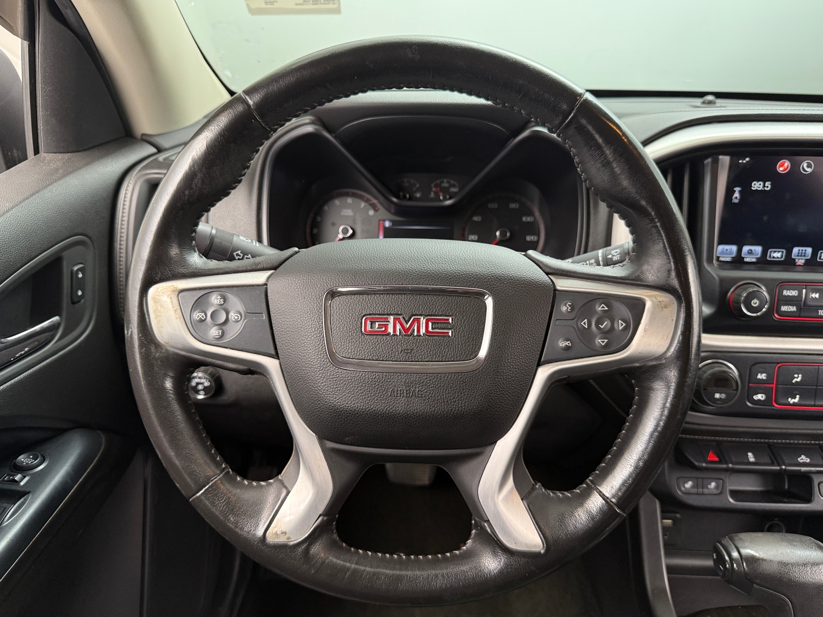 Thumbnail: 2016 GMC Canyon - 4