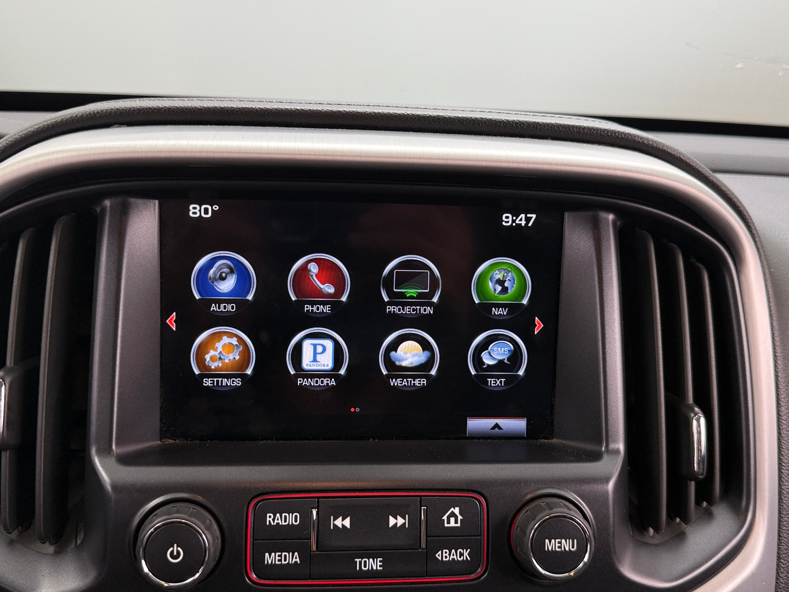 Thumbnail: 2016 GMC Canyon - 3