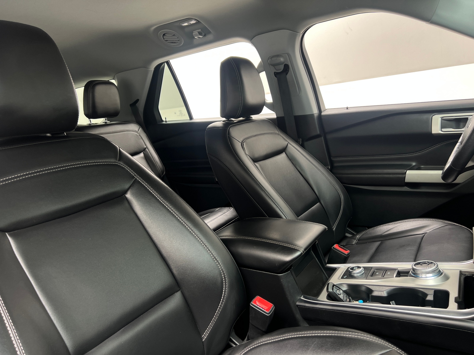 Thumbnail: 2022 Ford Explorer - 2