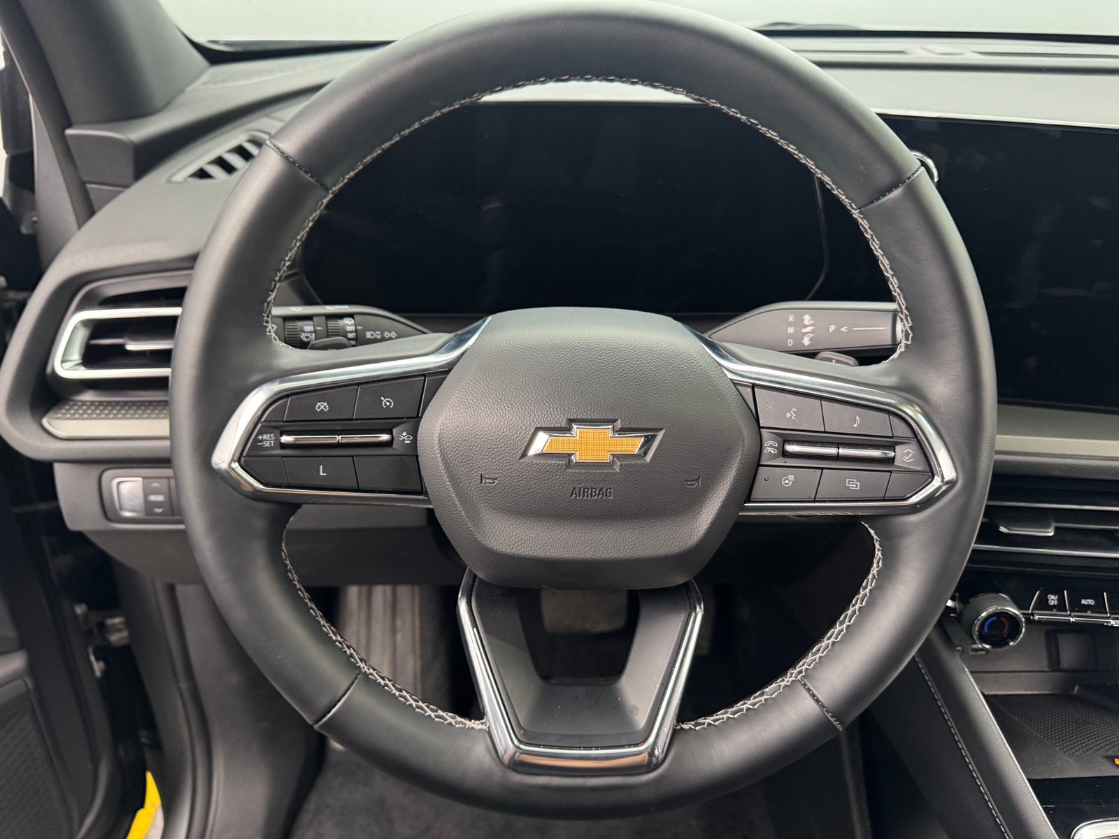 Thumbnail: 2025 Chevrolet Traverse - 5