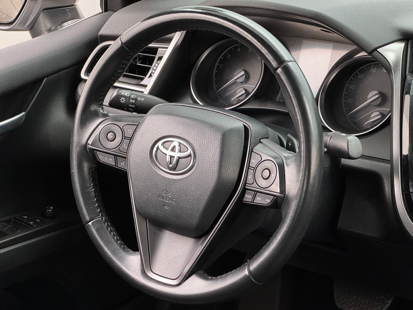 Thumbnail: 2023 Toyota Camry - 4