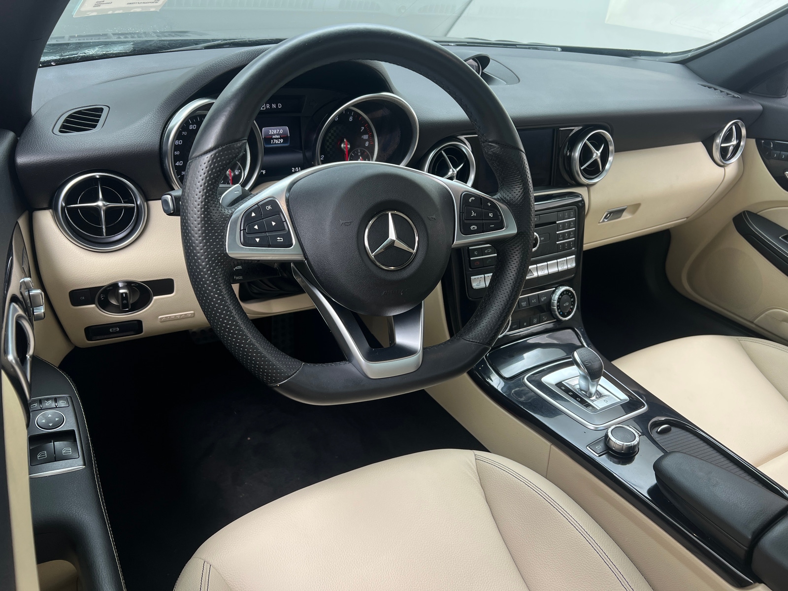 Thumbnail: 2020 Mercedes-Benz SLC - 3