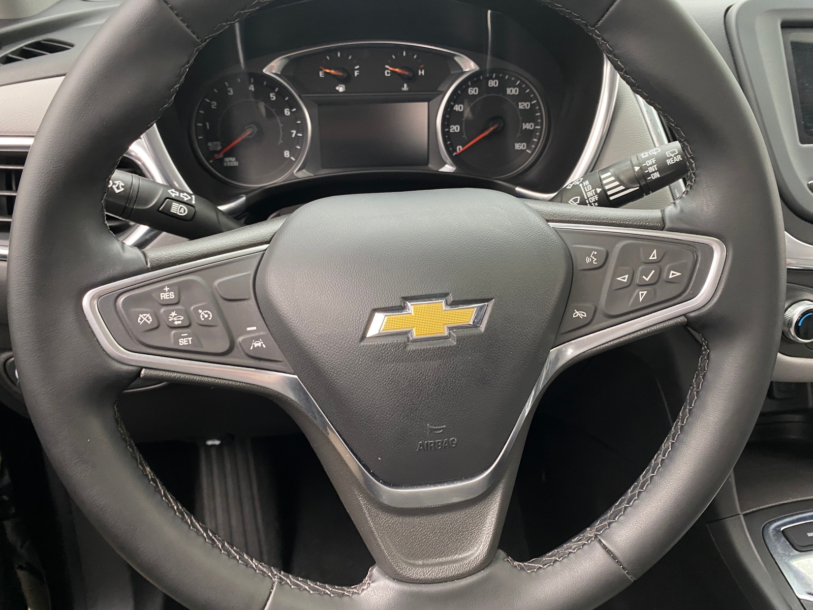 Thumbnail: 2023 Chevrolet Equinox - 5