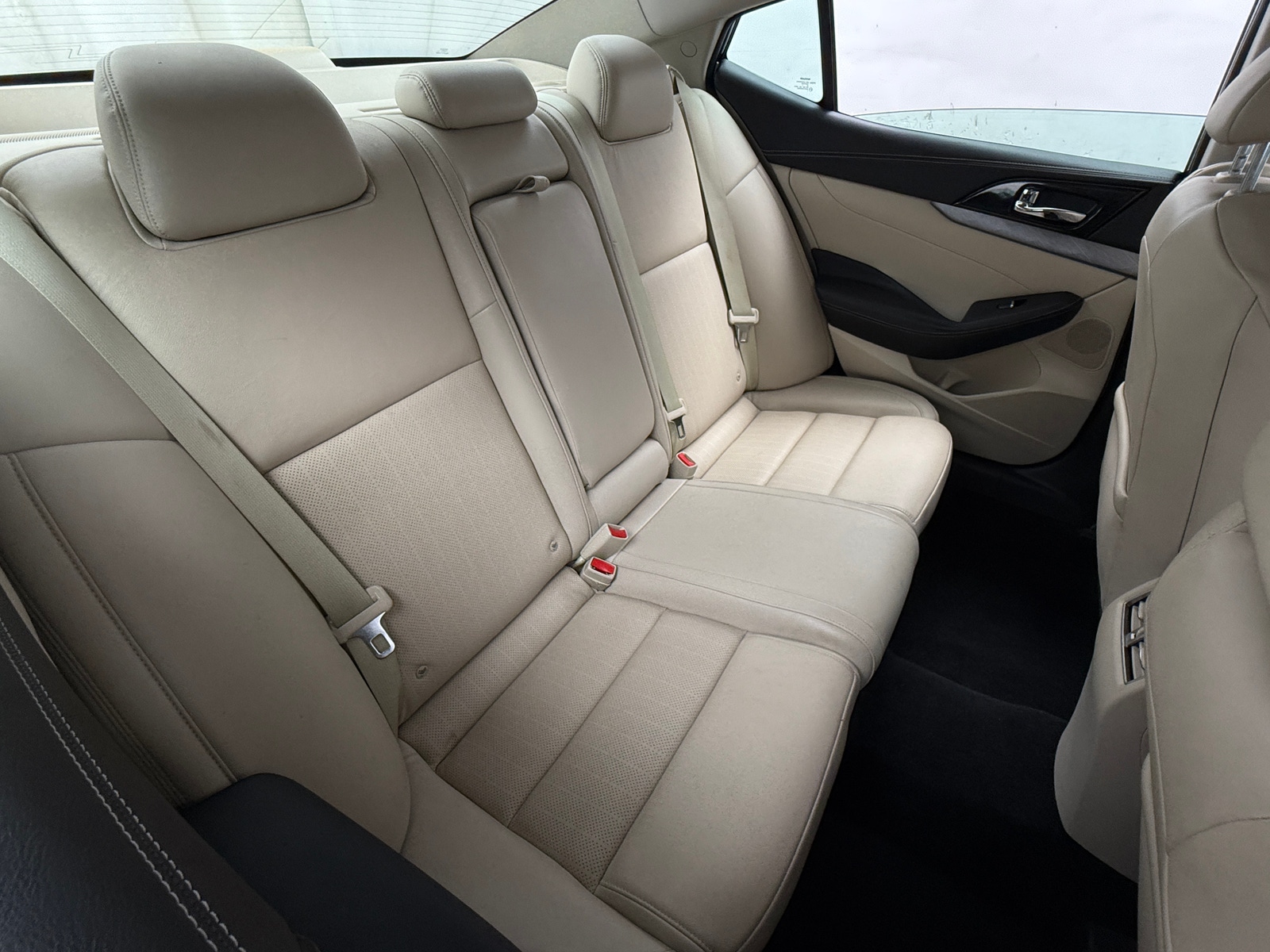 Thumbnail: 2016 Nissan Maxima - 5